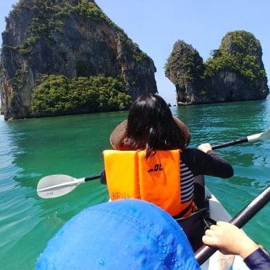 kayak_in_railay {caption: 라일레이 카약타기}