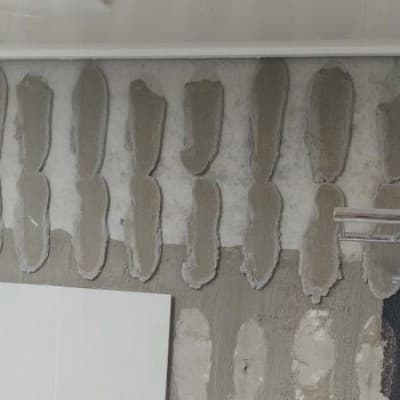 tile_inside {caption: 타인 안쪽 시멘트}